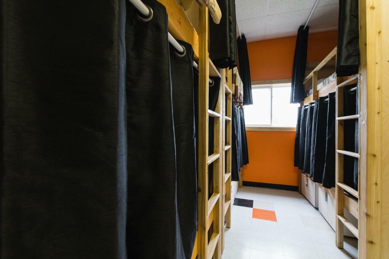 Out East Hostels - Rocky Harbour Exterior photo