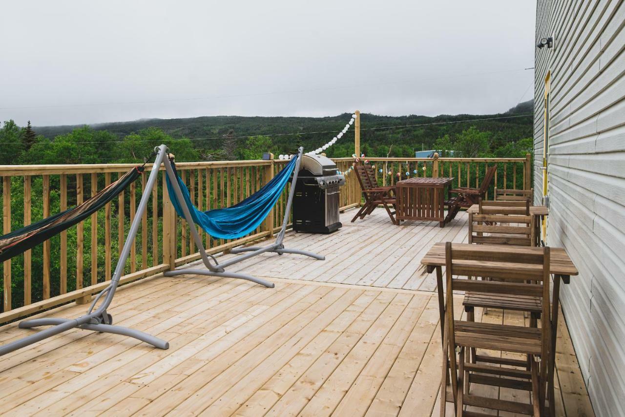 Out East Hostels - Rocky Harbour Exterior photo